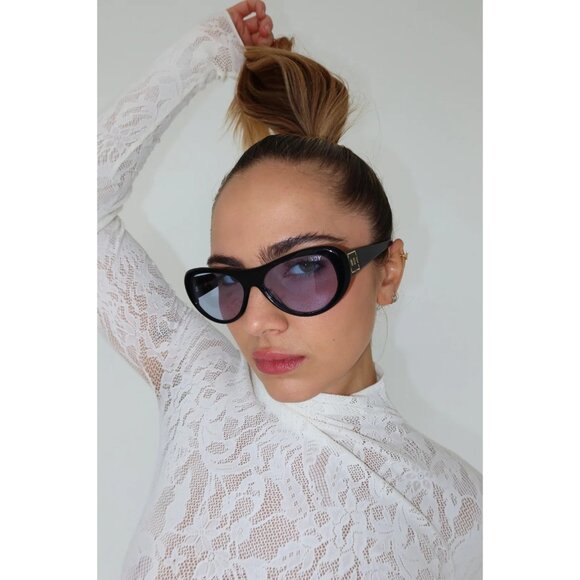 INDY Liotta Sunglasses in Blue main image 4